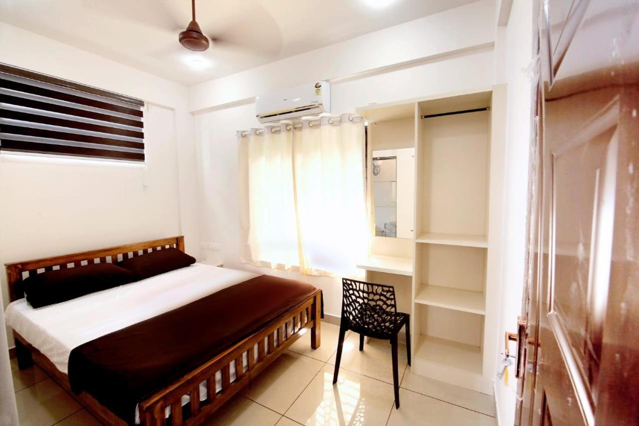 Villa Uthram Residency à Kochi Extérieur photo
