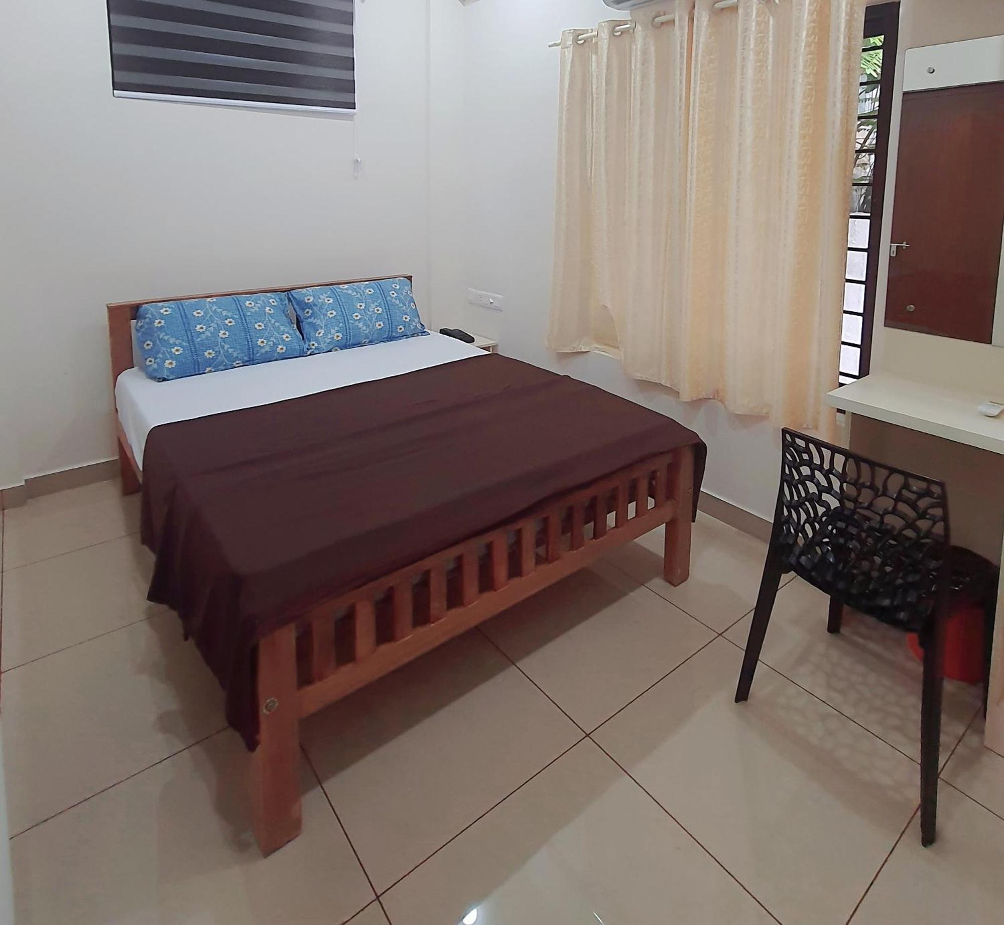 Villa Uthram Residency à Kochi Extérieur photo